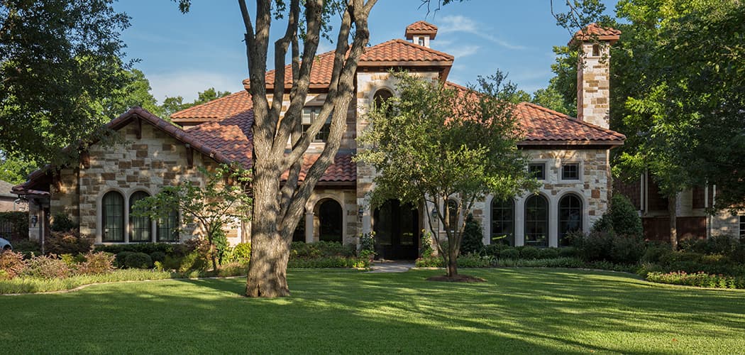 Artificial turf installation in Lake Highlands, Dallas