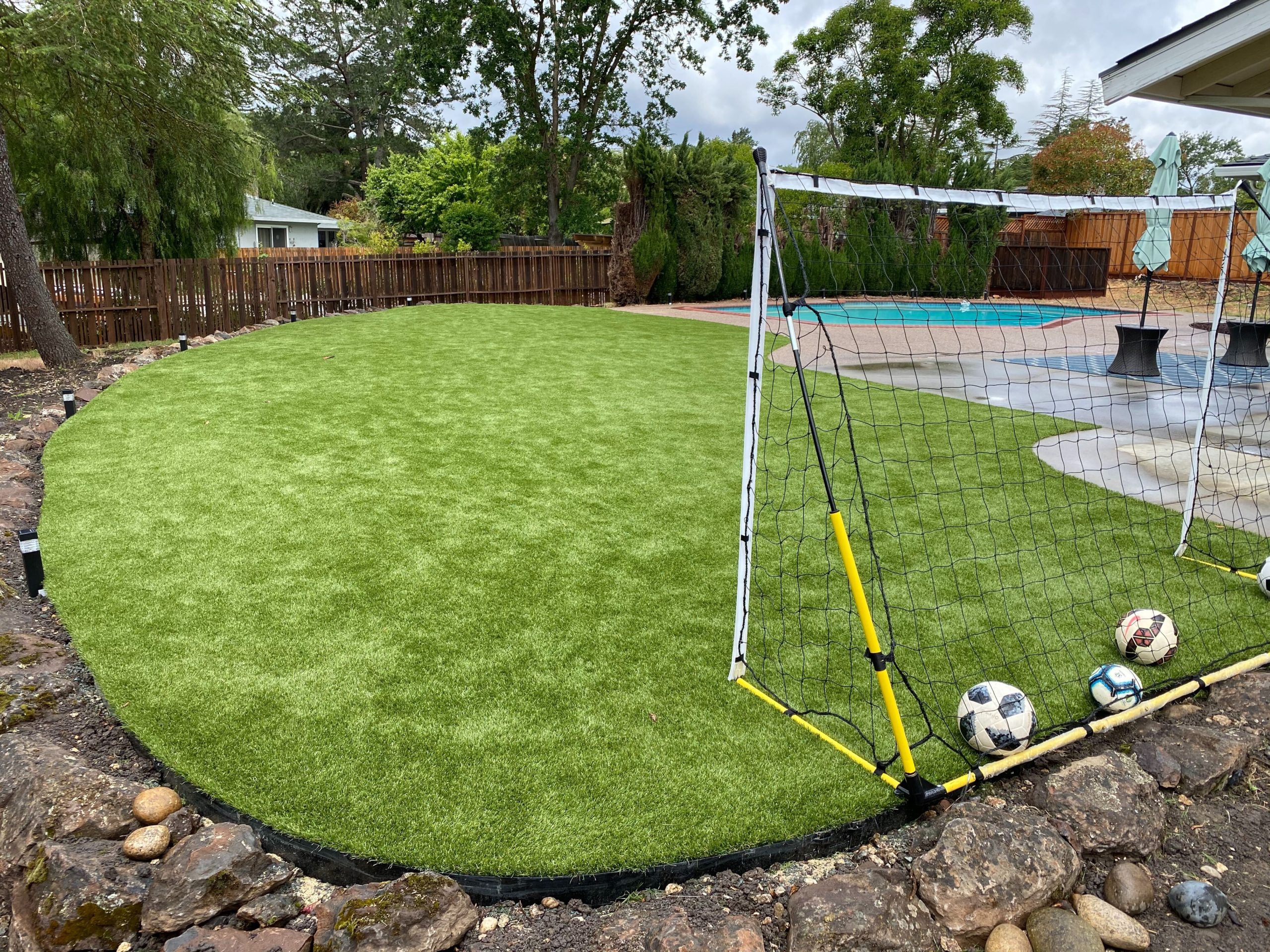 play heaven with artificial grass